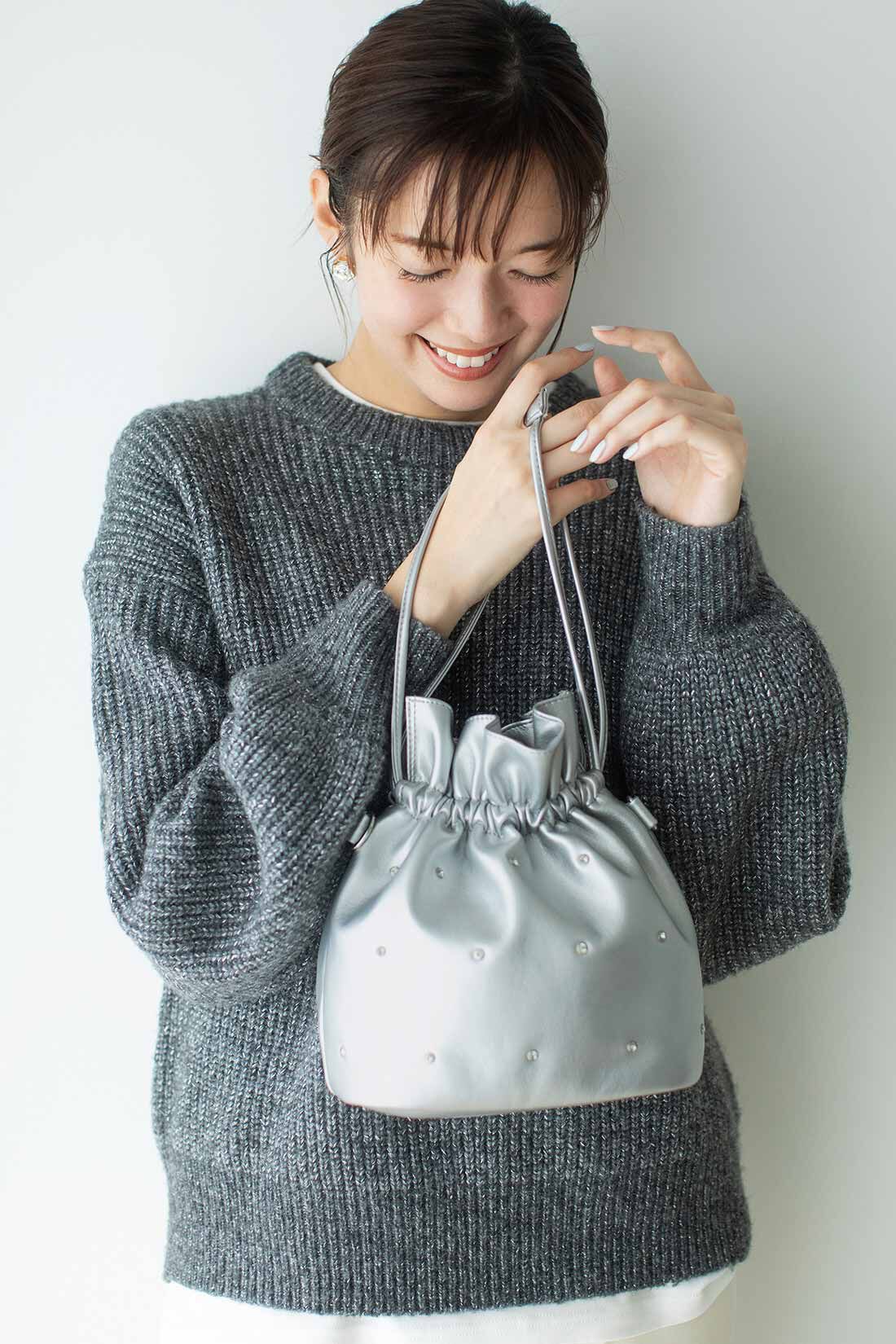 Real Stock|【3～10日でお届け】リブ イン コンフォート　パッと着るだけで即華やぎ！ 大人ラメニットトップス〈チャコールグレー〉