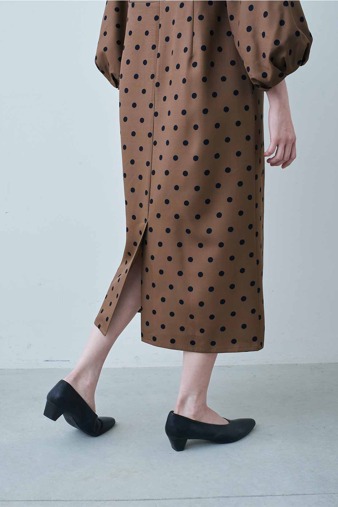 Real Stock|IEDIT[イディット]　上品フォルムのドット柄プリントワンピース〈キャメル〉