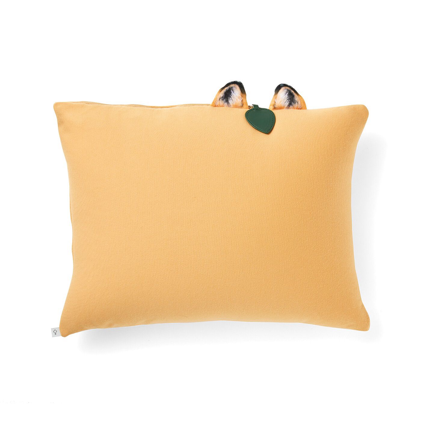 Real Stock|YOU+MORE!　キタキツネが化ける リバーシブルクッション|クッションに変身！ あちゃー、耳だけバレちゃった。