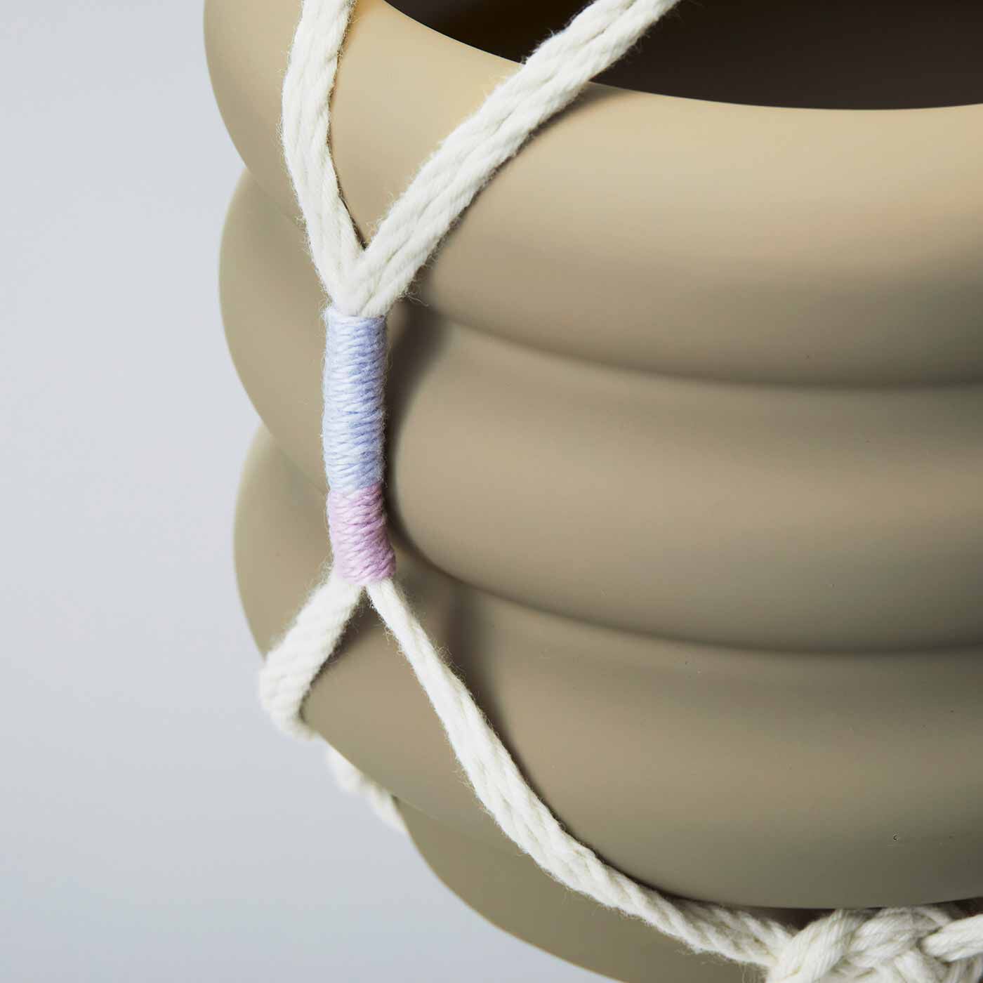 Real Stock|マクラメで彩るインテリア プラントハンガーキット|インテリアになじむアクセントカラー。