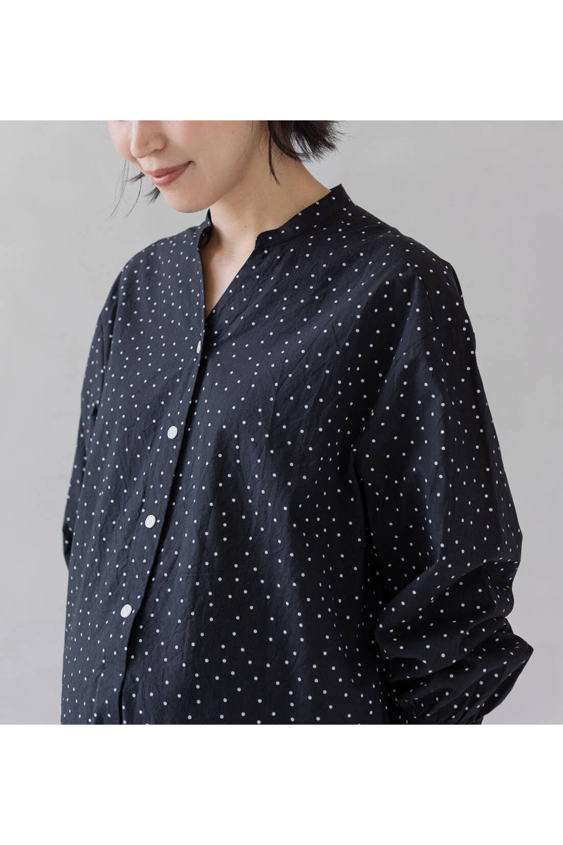 Real Stock|【3〜10日でお届け】Moredde　マタニティから産後も使える　ママによりそうワンピースパジャマ〈ドット〉