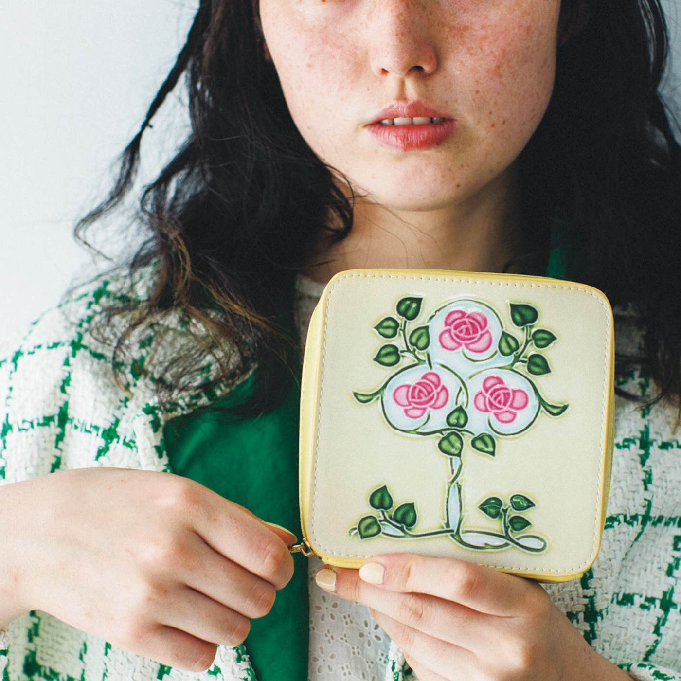 Real Stock|『世界のタイル博物館』和製マジョリカタイル模様のスクエアポーチ