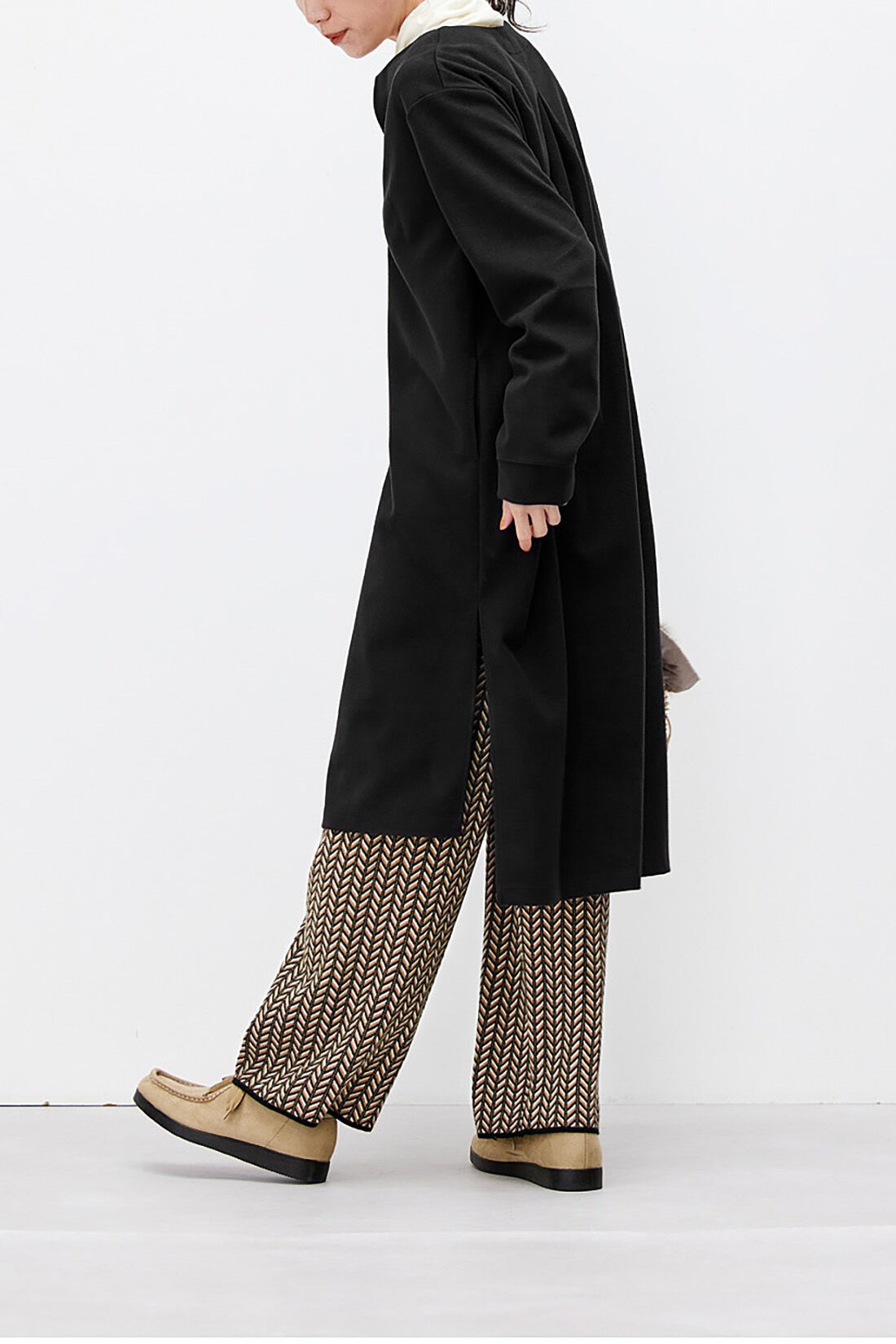 Real Stock|リブ イン コンフォート　重ね着を楽しむ　上品微起毛素材のカフタンロングチュニック〈ブラック〉