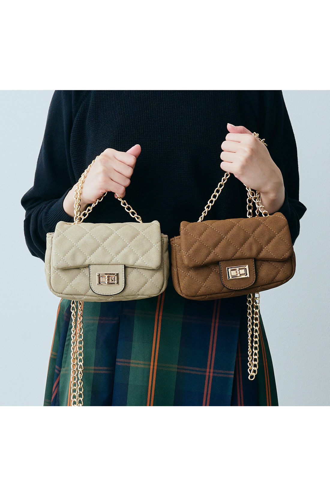 Real Stock|IEDIT[イディット] SELECT　チェーンショルダーのキルティングミニポシェット|（左）1：ベージュ　（右）2：チョコブラウン