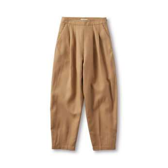 ａｎｄ　ｍｙｅｒａすぎないパンツ〈ベージュ〉