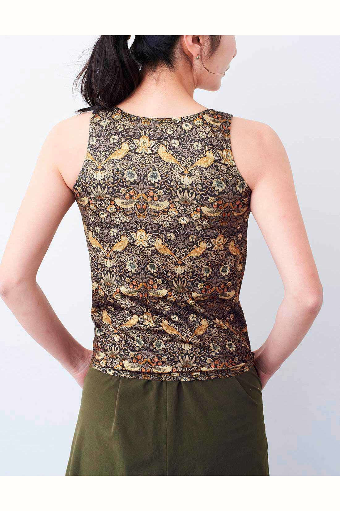 Real Stock|【3～10日でお届け】リブ　イン　コンフォート　大人モリスの世界「いちご泥棒」柄を秘めた優美な水着セット〈ブラウン〉|背中も大きく開かないデザインでらくちん。