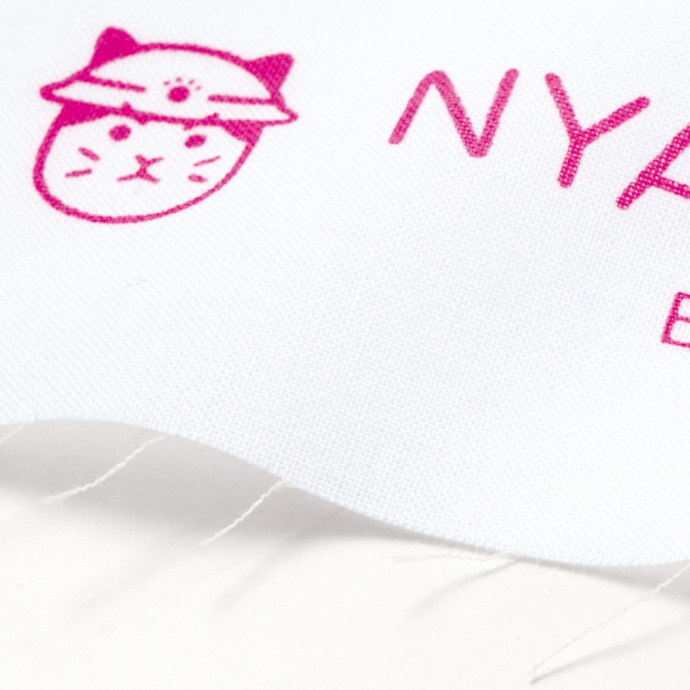 realstock [リアルストック]（Express BOX）|NYAN GA ICHI　もしもに備える 防災手ぬぐい|綿100％の白地にヴィヴィッドカラーで印刷。緊急事、SOS旗にしても目立ちます。