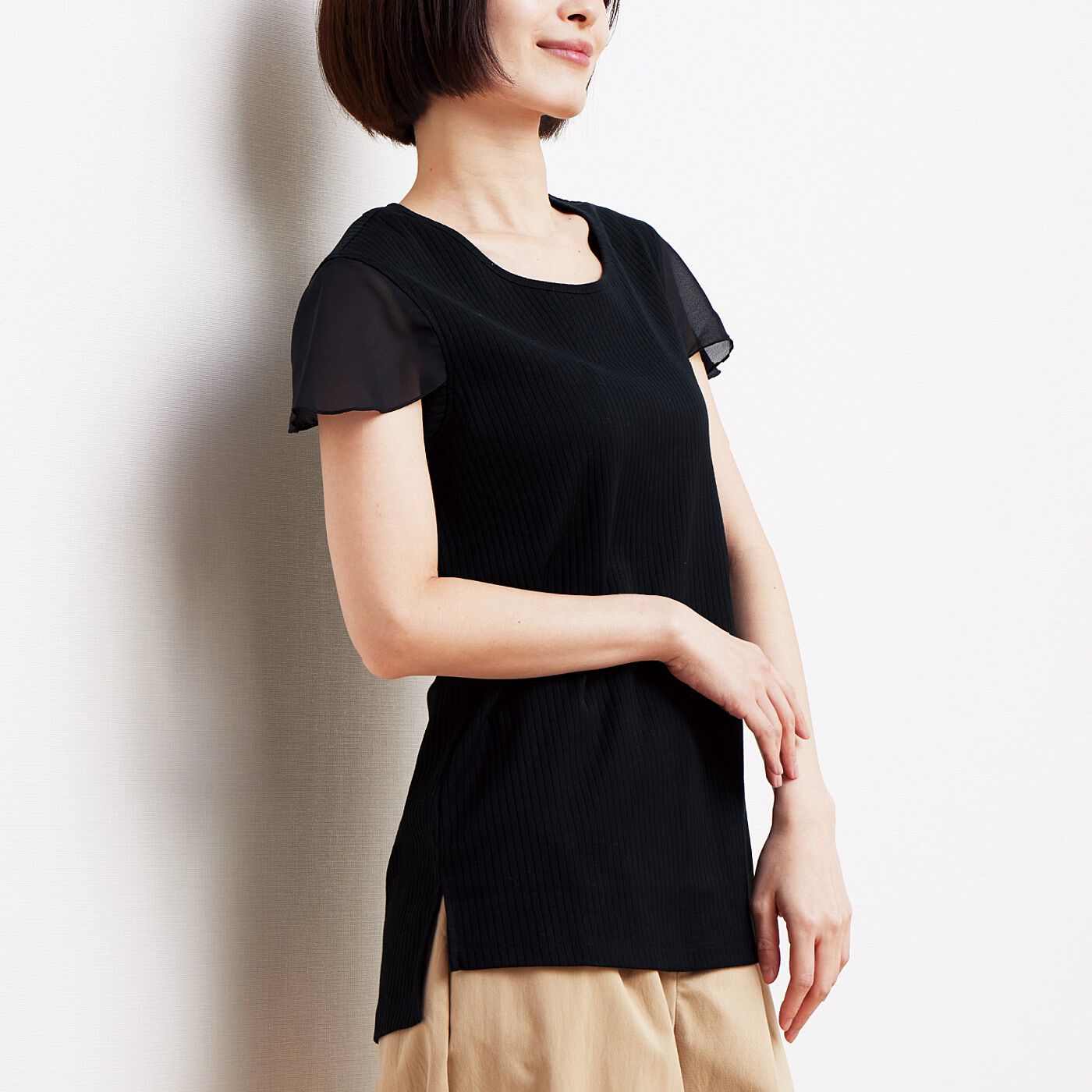 Real Stock|肩肉腰肉をなかったことに　ふわり袖付きワイドリブインナー〈Ｍ～ＬＬ〉〈ライトグレージュ〉|これは参考画像です。お届けするカラーとは異なります。