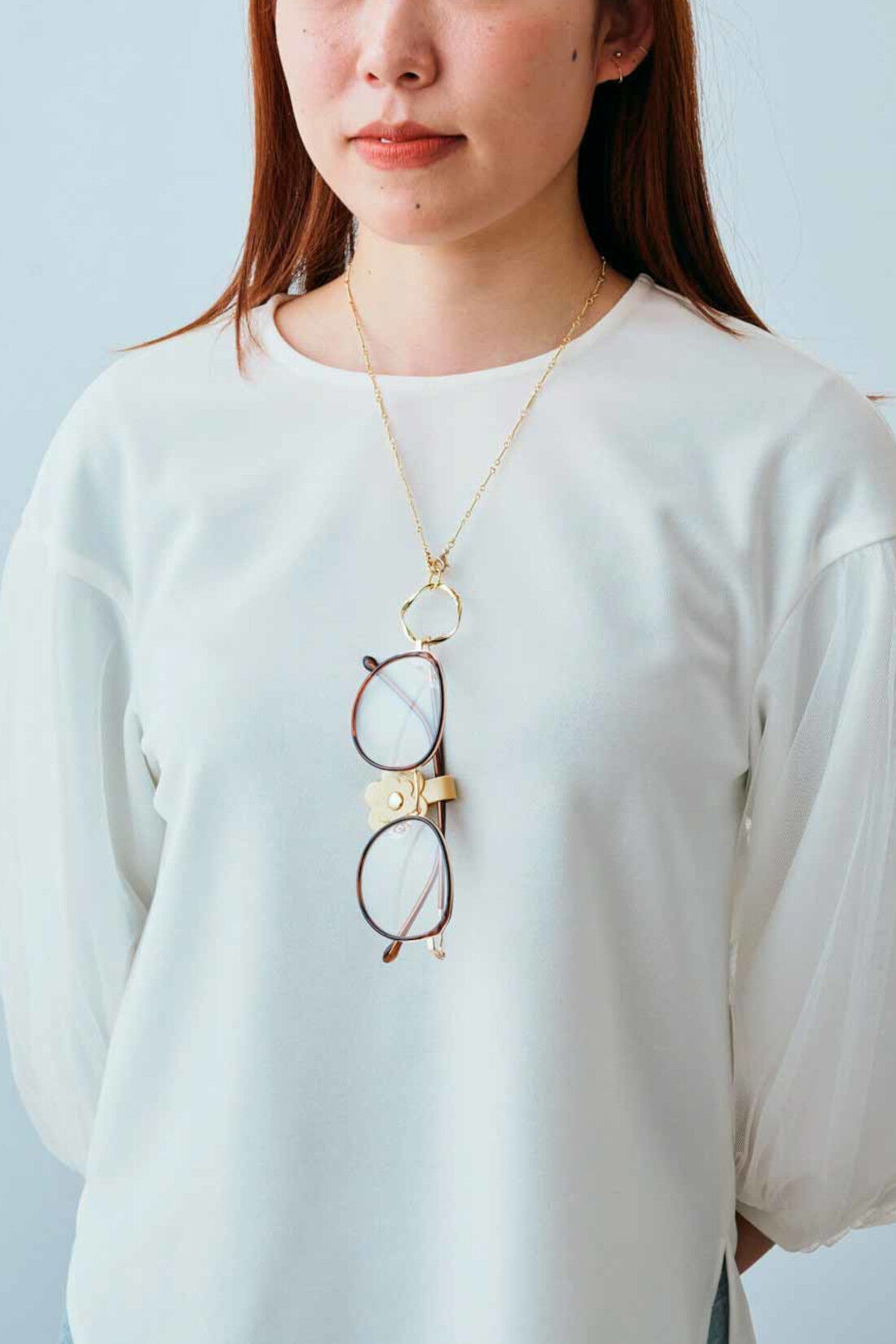 Real Stock|Her smileプロジェクト IEDIT[イディット]　マスクホルダーにもなるネックレスみたいなグラスホルダー〈シルバー〉|これは参考画像です。お届けするタイプとは異なります。