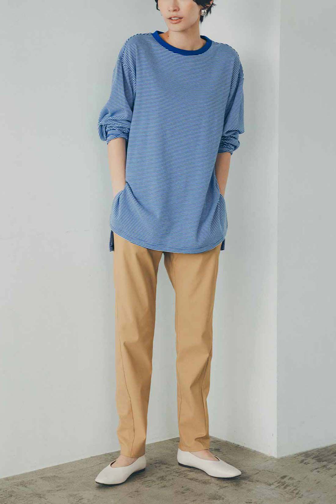 Real Stock|Live love cotton（R）プロジェクト IEDIT[イディット]　極細ボーダーが大人っぽい オーバーサイズリンガーTシャツ〈ブラック×ベージュ〉|これは参考画像です。お届けするカラーとは異なります。