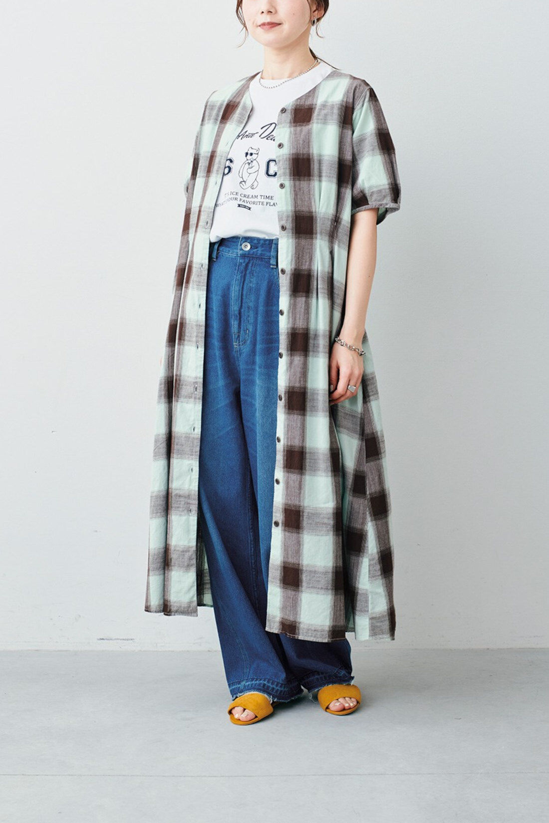 Sunny clouds so-co|サニークラウズ　アイス好きなTシャツ〈レディース〉〈白〉|モデル身長：161cm　着用サイズ：M