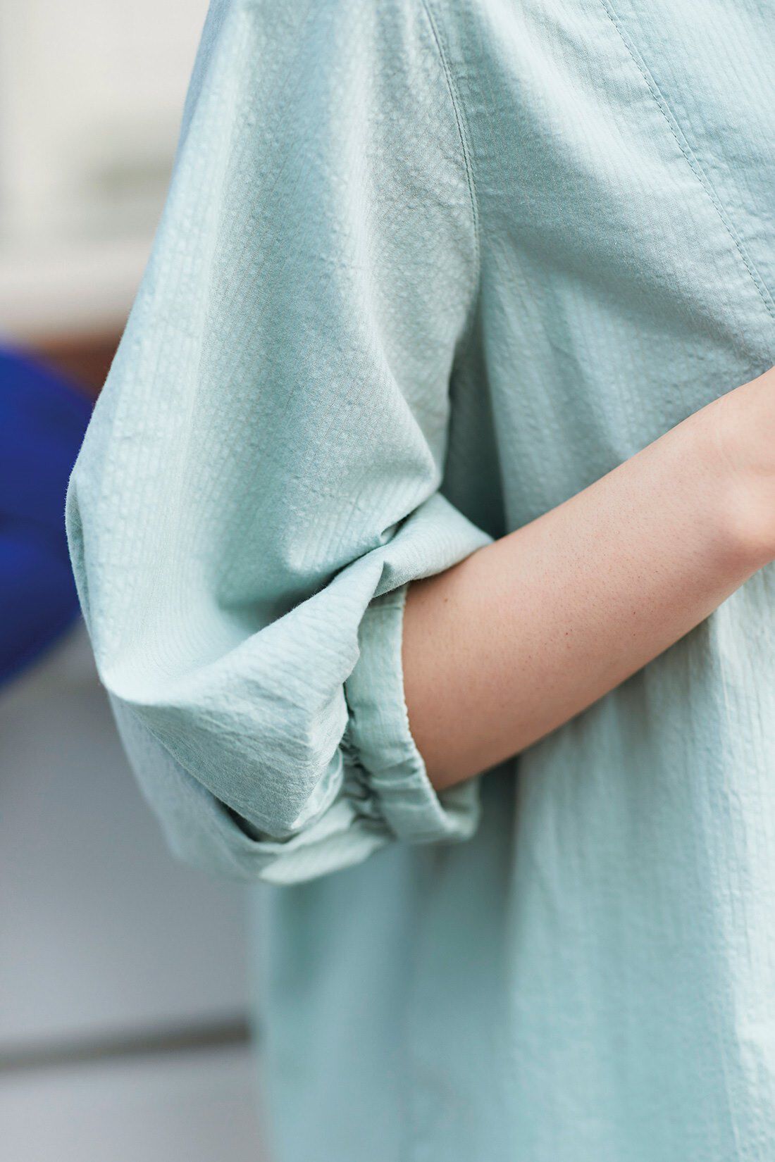 Sunny clouds so-co|サニークラウズ　シャーベットカラーのブラウス〈レディース〉マスカット|糸の打ち込みの本数を変えてシャドーストライプにしています。