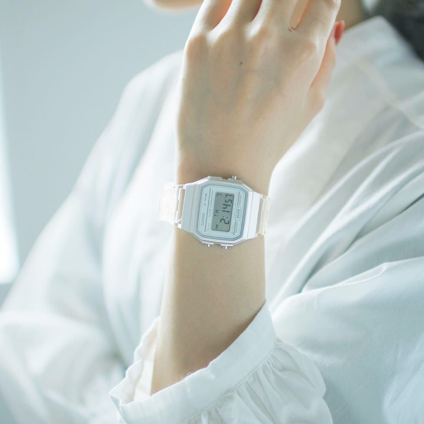 フェリシモコレクション|このごろ meets CASIO 推しカシ　儚（はかな）げなクリオネボーイ〈F-91WS-7JH〉|カジュアルなアイテムのアクセントにもぴったりな、気負わないデザイン。