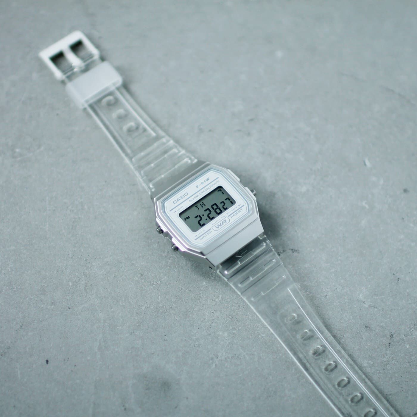 フェリシモコレクション|このごろ meets CASIO 推しカシ　儚（はかな）げなクリオネボーイ〈F-91WS-7JH〉|時計機能の平均月差は±30秒