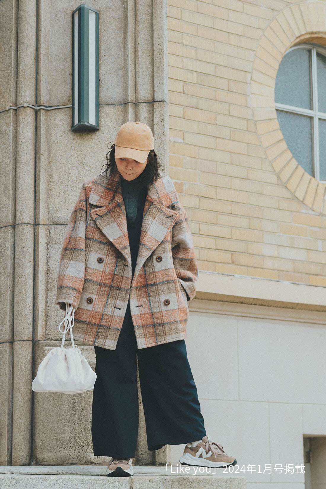 MEDE19F|ａｎｄ　ｍｙｅｒａフェイクスエードの巾着バッグのコーディネート