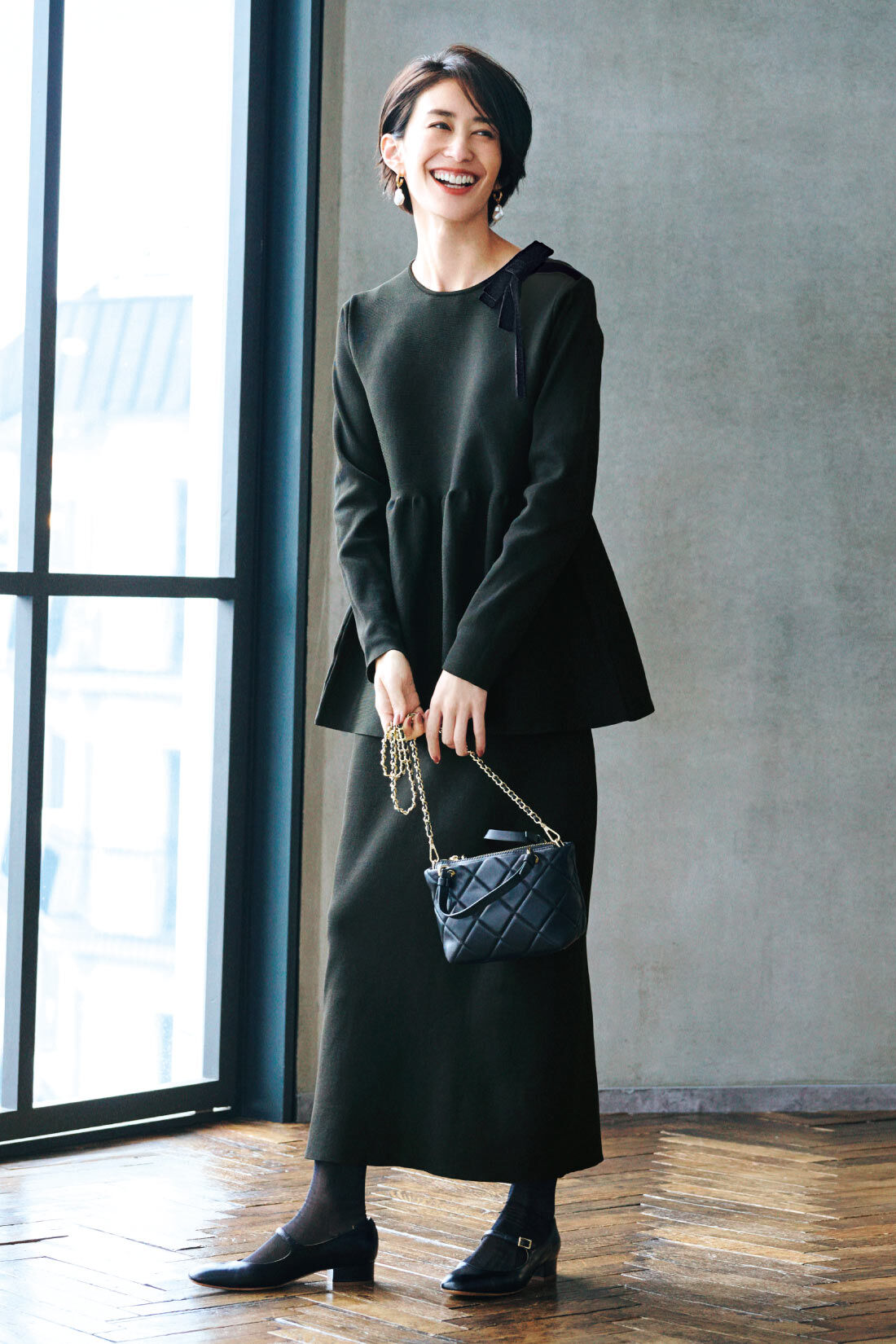IEDIT|IEDIT[イディット]　福田麻琴さんコラボ ノーブルに彩るベロアリボンブローチ〈ブラック〉