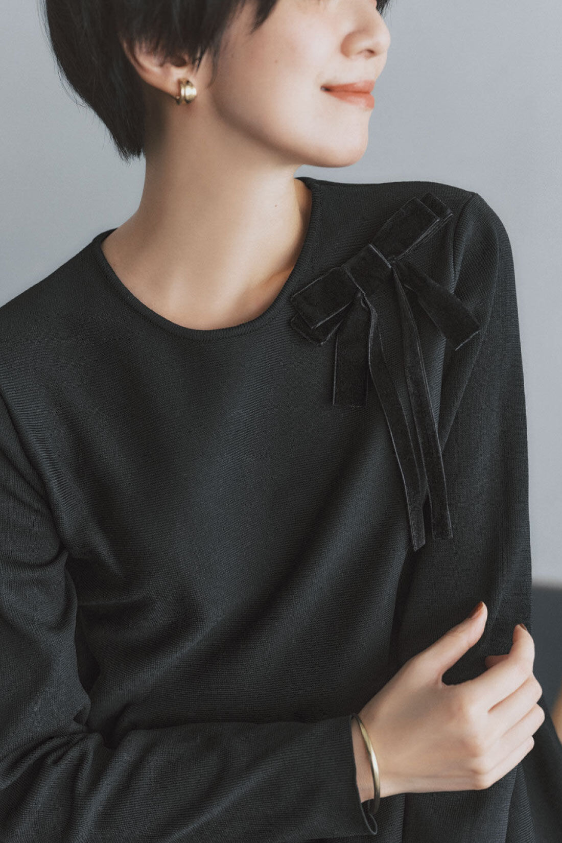 IEDIT|IEDIT[イディット]　福田麻琴さんコラボ ノーブルに彩るベロアリボンブローチ〈ブラック〉