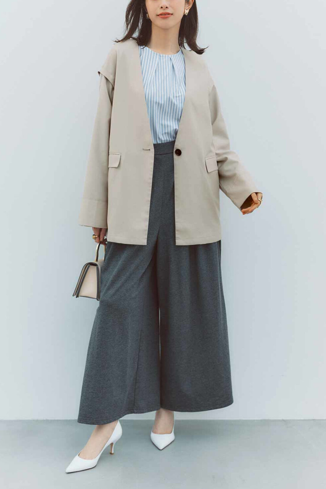 IEDIT|野々村友紀子さん&times;IEDIT[イディット]　一枚持ってたら間違いない！ 「気温」と「気分」で袖がちぎれるジャケット〈グレージュ〉