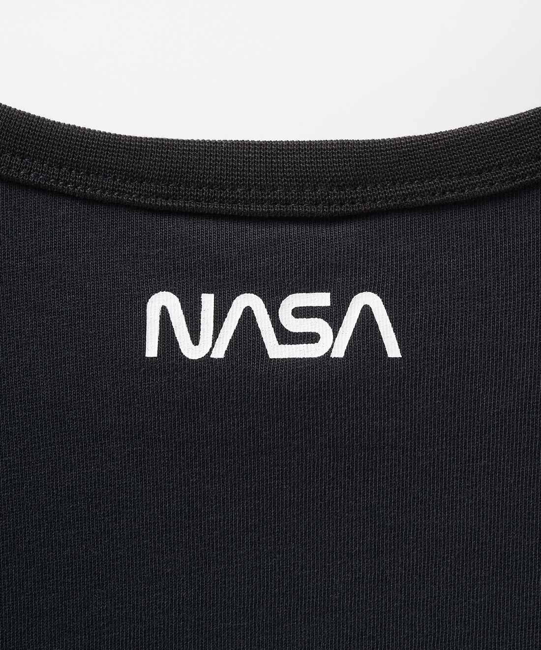 IEDIT|IEDIT[イディット]　NASA ゴールデンレコードプリントのオーガニックコットンTシャツ〈ブラック〉|後ろにはさりげなくNASAの通称ワームロゴをプリント。