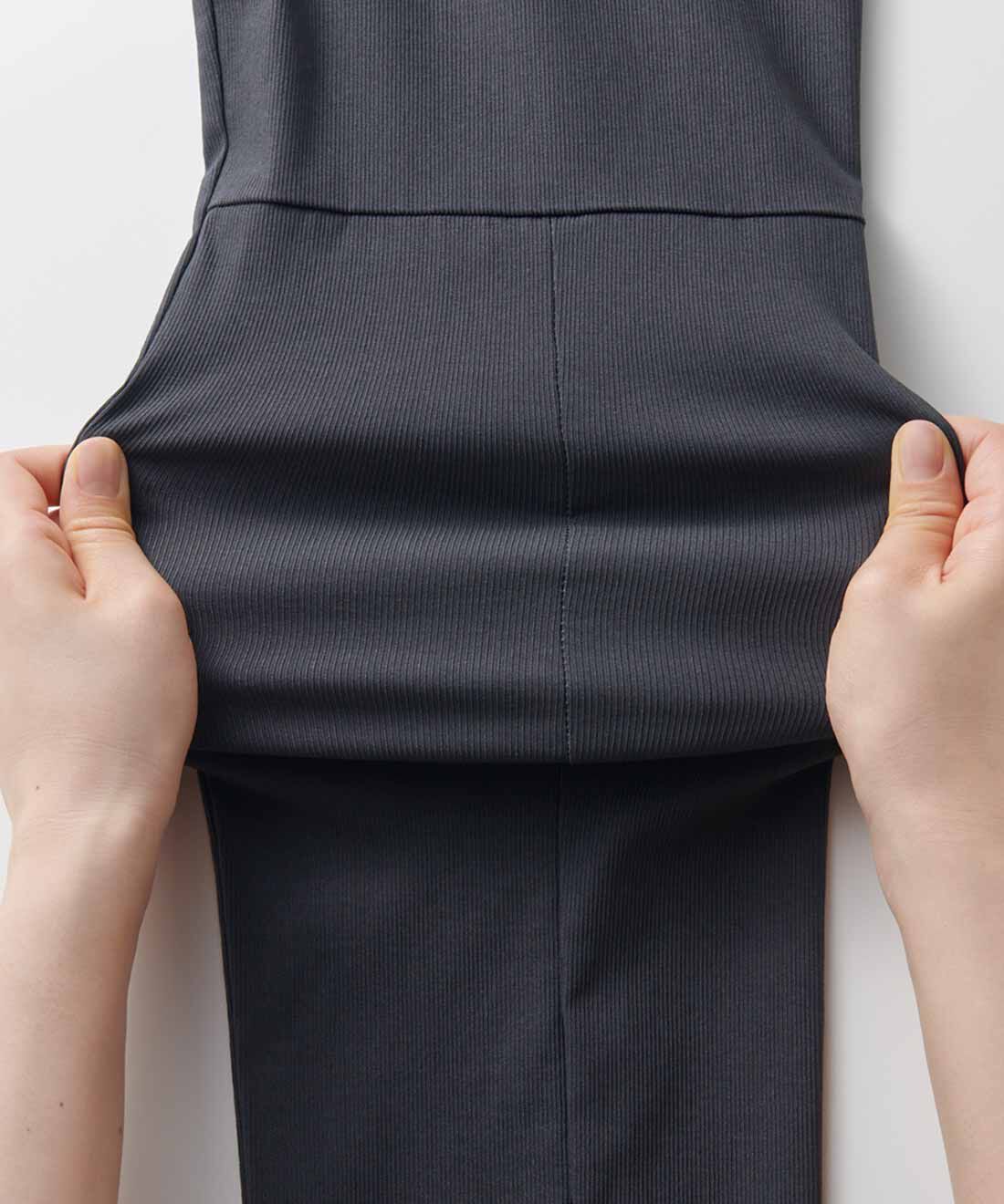 IEDIT|IEDIT[イディット]　絶妙切り替えで細見えがかなう スタイルアップスキニーパンツの会|伸びやかな布はく素材。