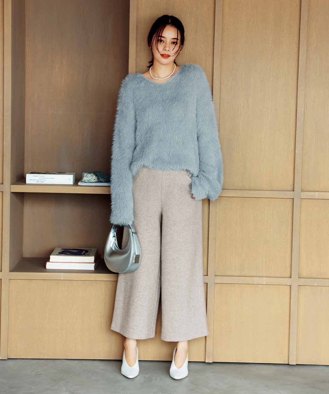 IEDIT|ウールライク素材のクロップド丈ワイドパンツ〈グレー〉のコーディネート