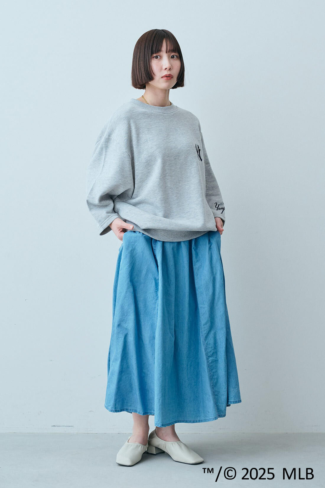 IEDIT|IEDIT[イディット]　オリジナルMLBデザイン モモンガシルエットの八分袖スウェットトップス〈ロサンゼルス・エンゼルス〉|モデル身長：150cm　着用サイズ：S　これは参考画像です。お届けするカラーとは異なります。