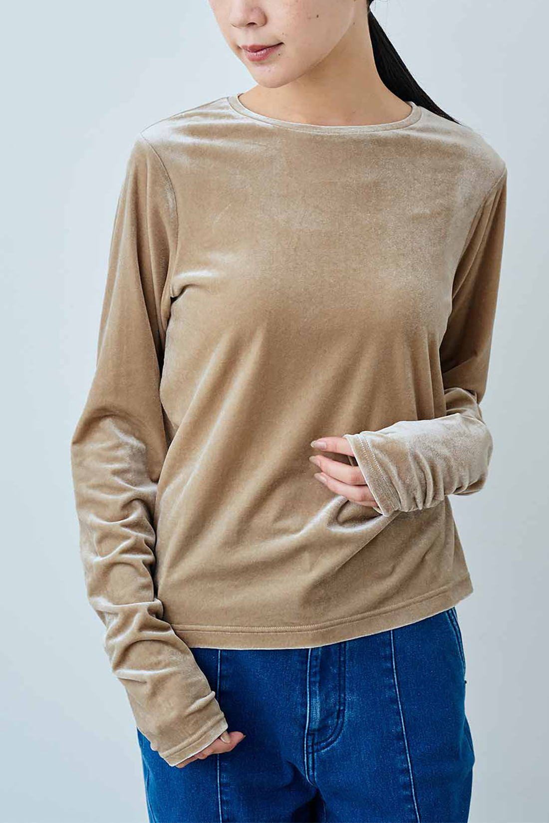 IEDIT|IEDIT[イディット]　袖シャーリングで着映えるベロアトップス〈ベージュ〉