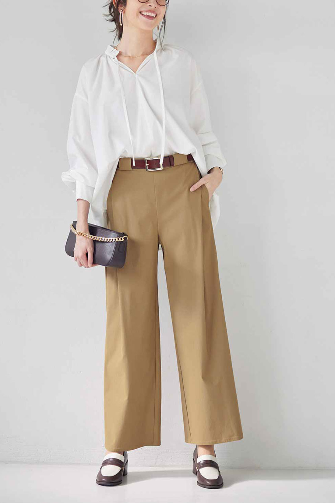 IEDIT|IEDIT[イディット]　ぐいっとしなやかで快適な美脚見えサイドタック ナイスラっとエアノビワイドパンツ