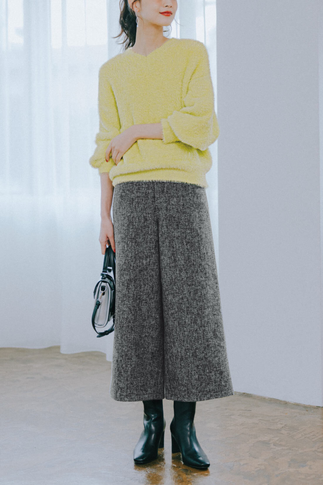 IEDIT|IEDIT[イディット]　ヘアリーシャギー素材のスパークルニット〈ライムイエロー〉