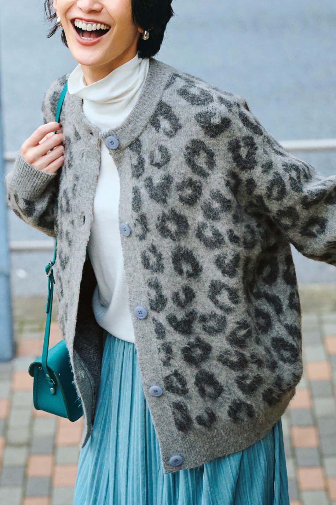 IEDIT|旭山動物園・ボルネオの森応援商品 IEDIT[イディット]　こどもユキヒョウをイメージしたシャギーニットカーディガン〈ベビーグレー〉