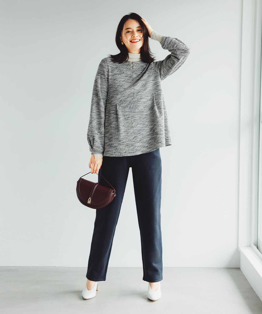 光吸収発熱テーバードパンツ〈ブラック〉のコーディネート