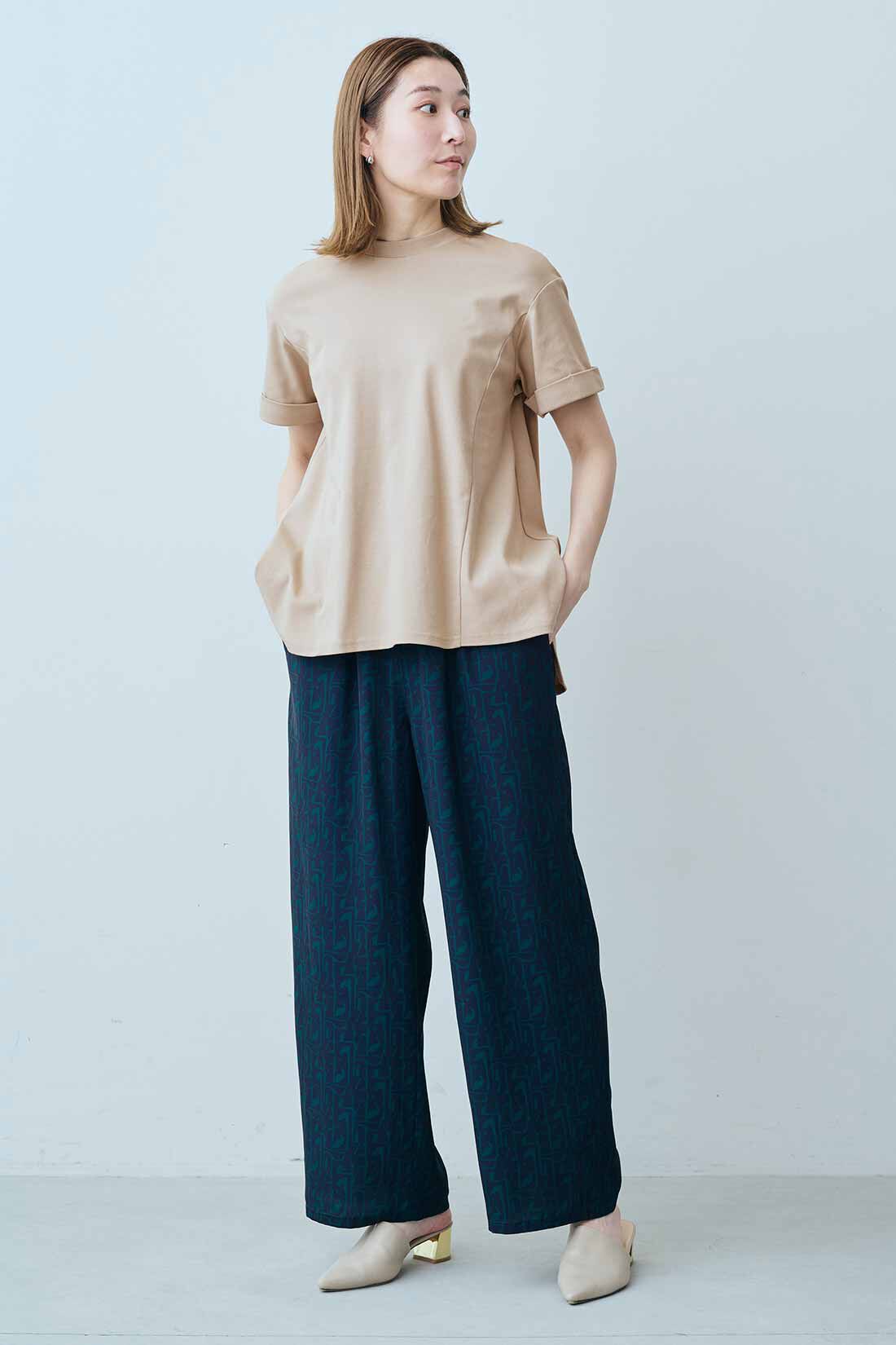 IEDIT|IEDIT[イディット]　接触冷感・吸汗速乾・抗菌防臭！ Ohcool（R）Ⅱ plus素材 後ろ姿が印象的なバックプリーツデザインのカットソートップス|モデル身長：164cm　着用サイズ：M
