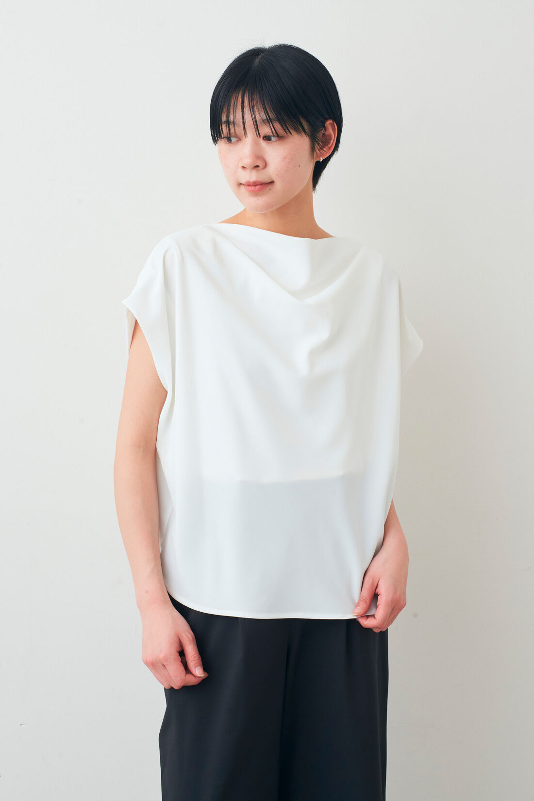 IEDIT|IEDIT[イディット]　接触冷感・吸汗速乾がうれしい 華やかドレープネックブラウスの会