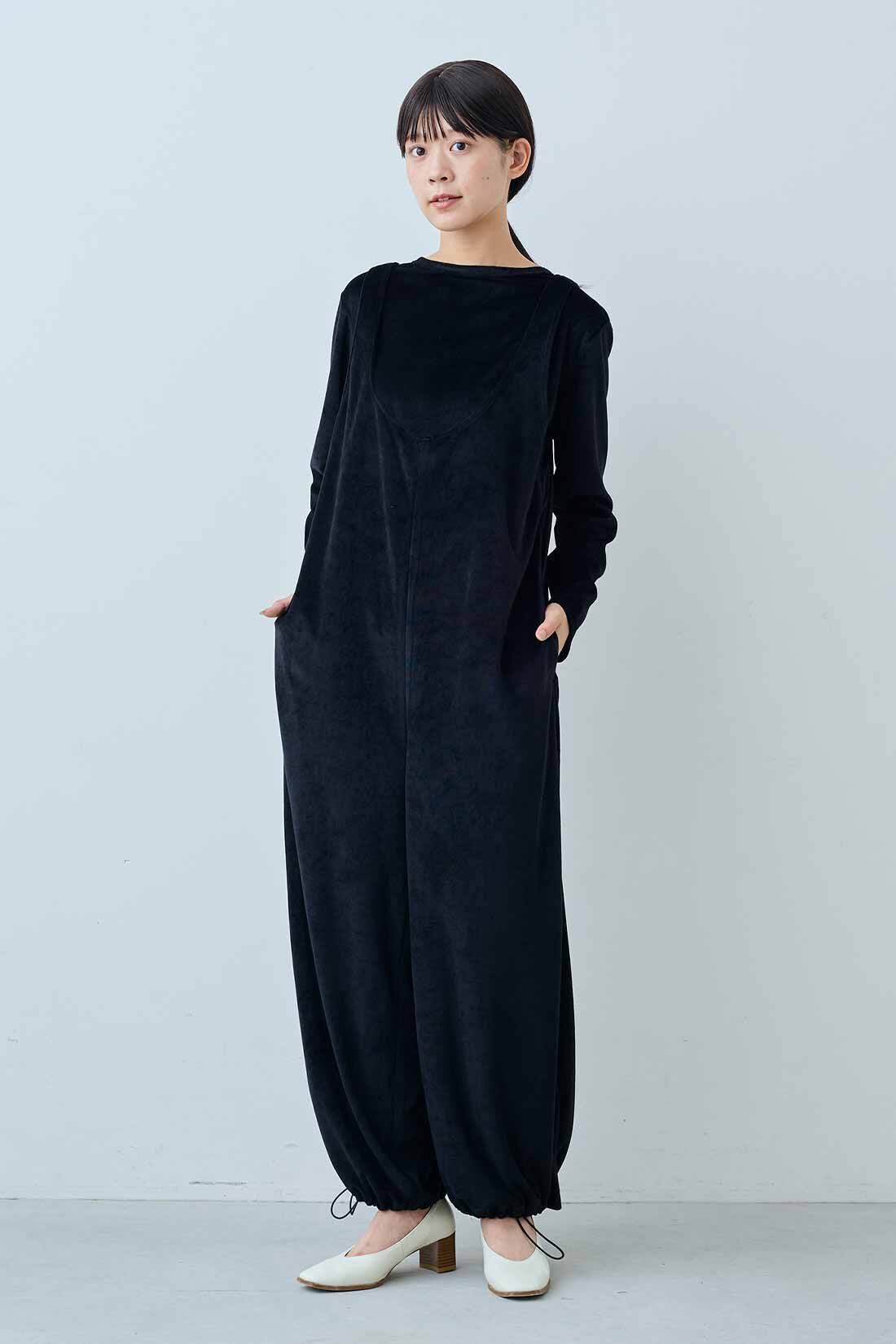 IEDIT|IEDIT[イディット]　きくちあつこさんコラボ ベロアロンパースセット〈ブラック〉|モデル身長：163cm　着用サイズ：M