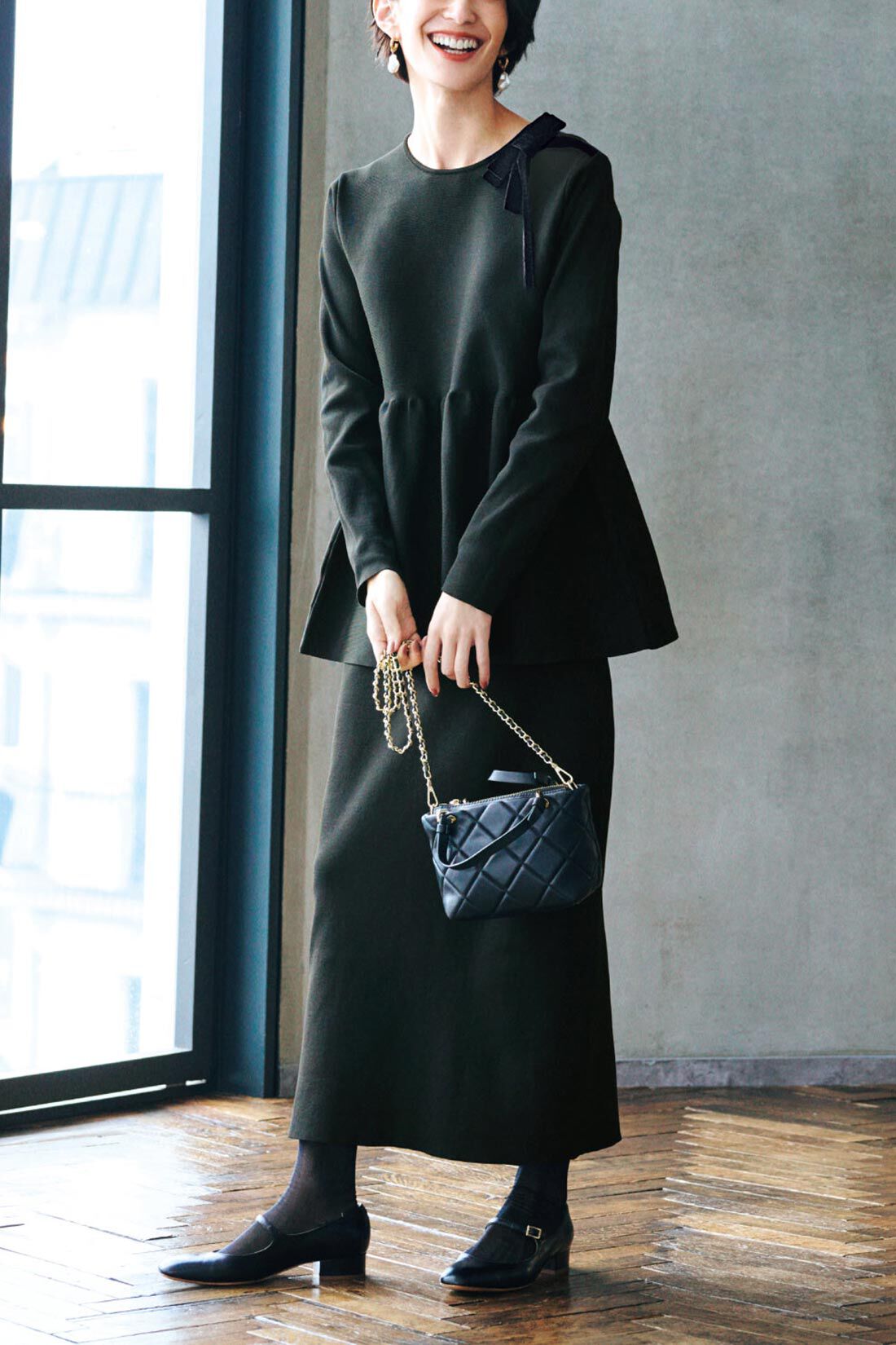 IEDIT|IEDIT[イディット]　福田麻琴さんコラボ ノーブルに彩るベロアリボンブローチ〈ブラック〉