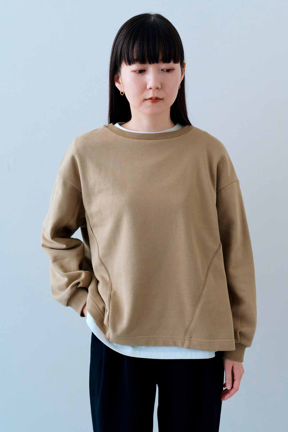 IEDIT|IEDIT[イディット]　白をはさんで顔うつりGOOD！ グログラン遣いスウェットと白Tシャツのインナーチラ見せ重ね着セット