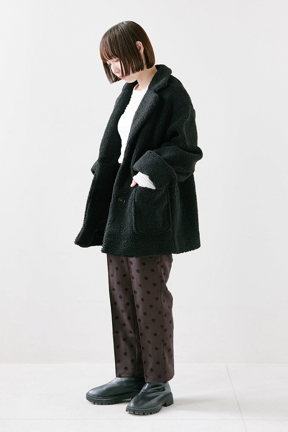 IEDIT|IEDIT[イディット]　フロッキードットプリントのゆるテーパードパンツ|【着用サイズ】ジャケット：S　トップス：M　パンツ：SP