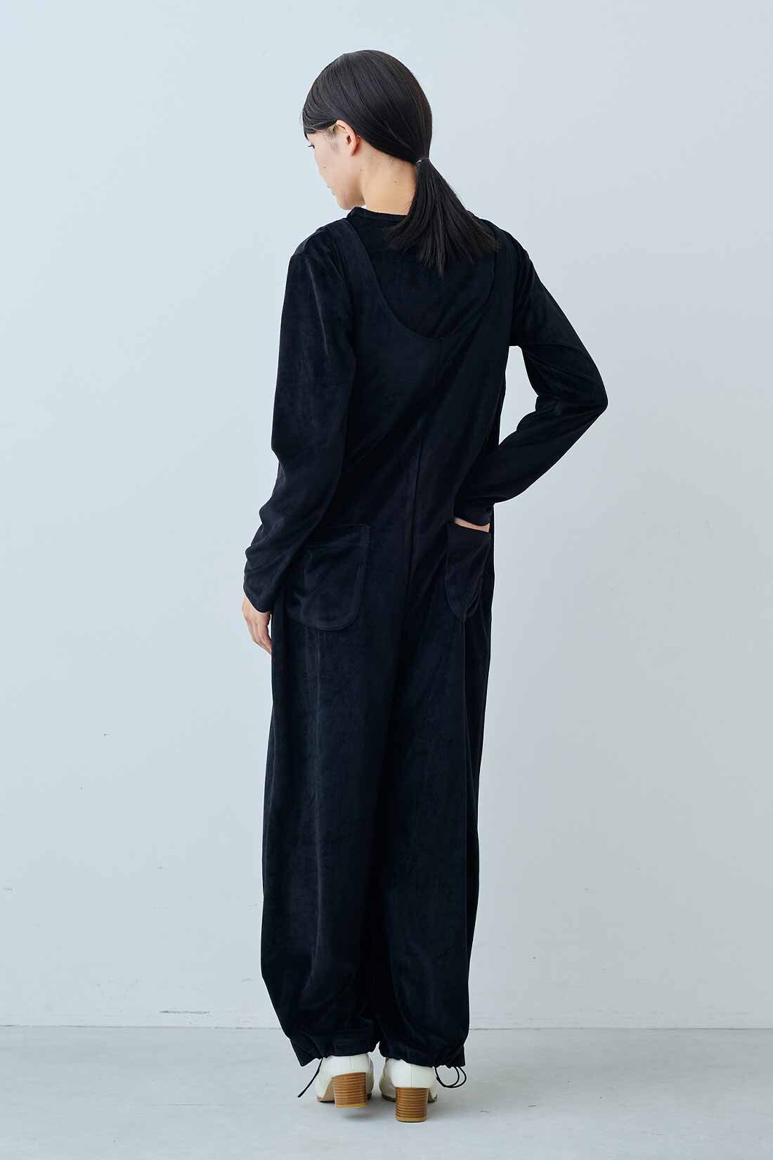 IEDIT|IEDIT[イディット]　きくちあつこさんコラボ ベロアロンパースセット〈ブラック〉|モデル身長：163cm　着用サイズ：M