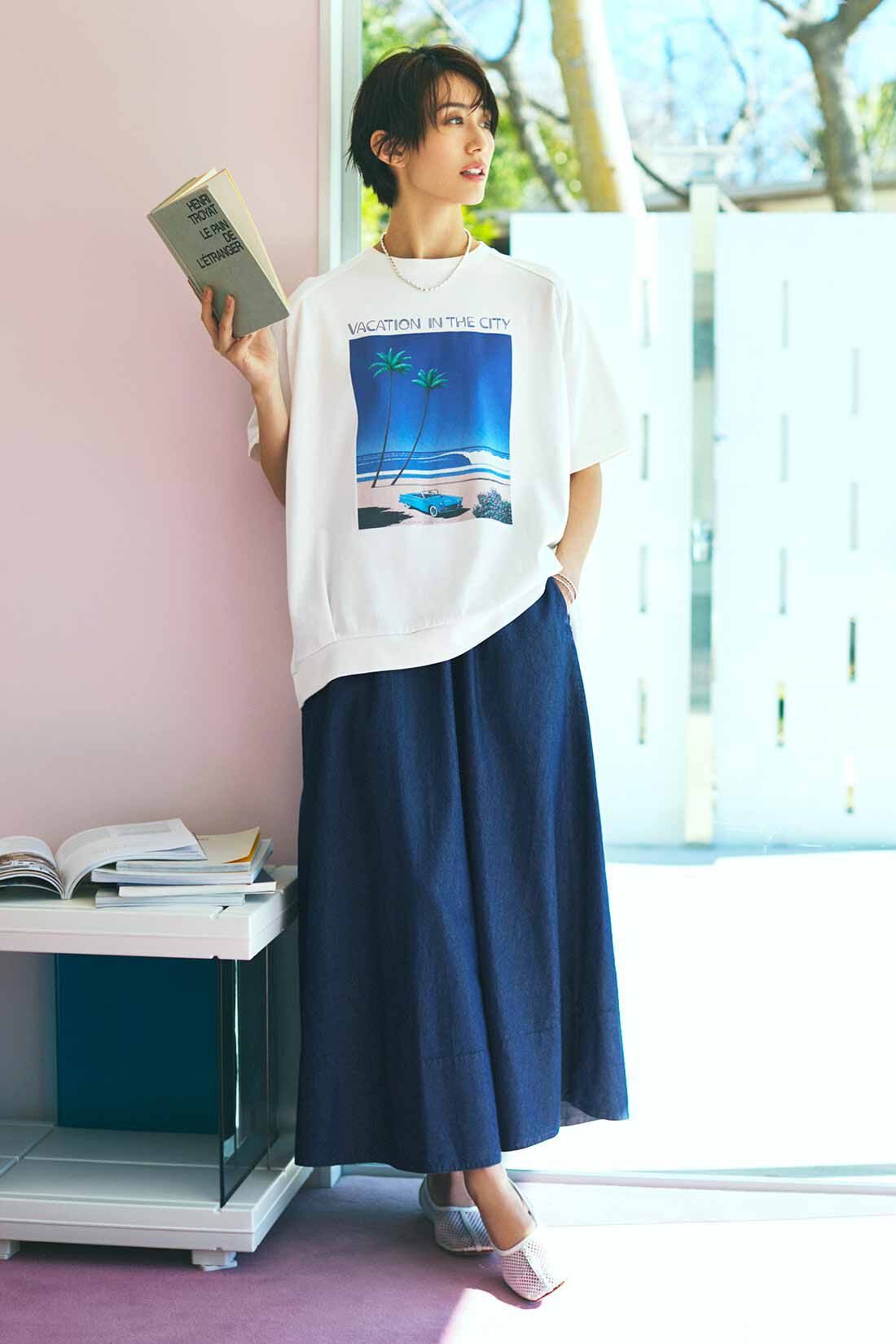 IEDIT|IEDIT[イディット]　永井博さんコラボ VACATION IN THE CITY コクーンTシャツ〈ホワイト〉