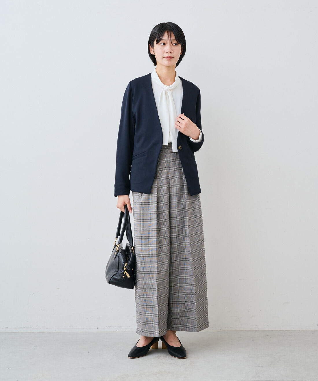 IEDIT［イディット］|IEDIT[イディット]　まるっとカバーして美脚をキープ！ インタックデザインの最愛セミワイドパンツ|グレーチェック
