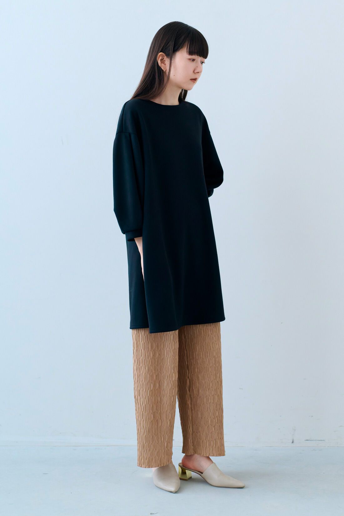 IEDIT|IEDIT[イディット]　ぽわんとした袖がフェミニンなゆるチュニック|モデル身長：163cm　着用サイズ：M