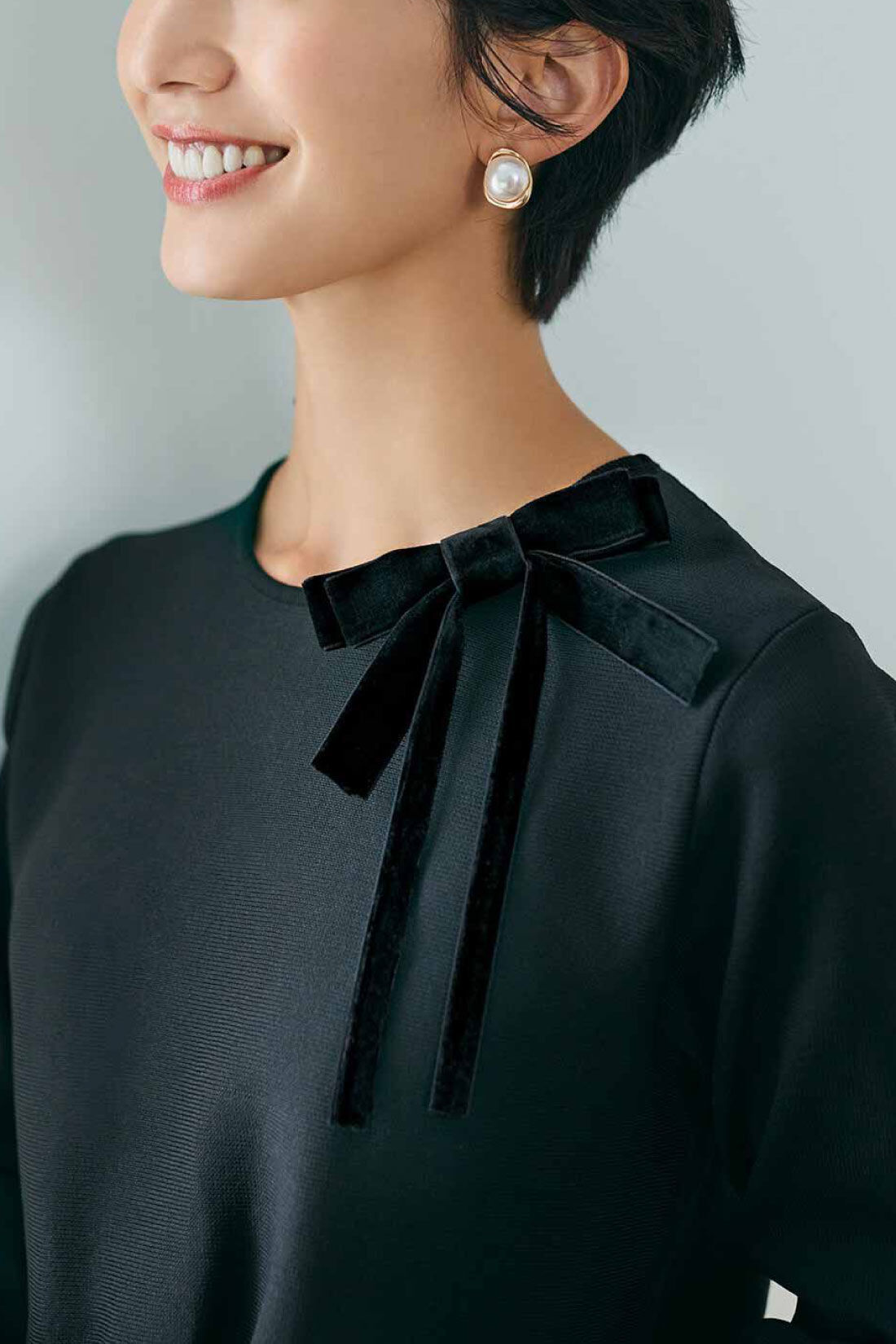 IEDIT|IEDIT[イディット]　福田麻琴さんコラボ ノーブルに彩るベロアリボンブローチ〈ブラック〉
