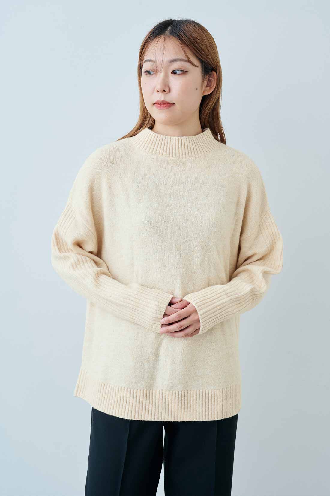 IEDIT|IEDIT[イディット]　マシンウオッシャブルがうれしい すそラウンドシルエットの軽やかなウール＆アルパカ混ハイネックニットの会