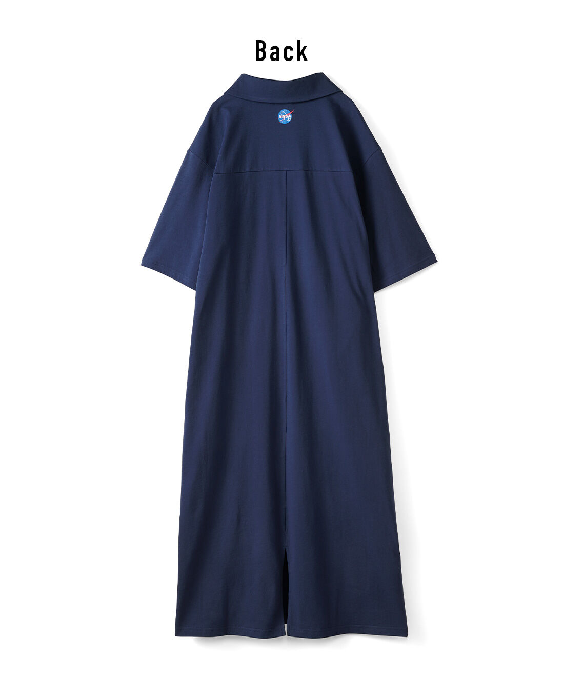 IEDIT|IEDIT[イディット]　NASA アポロ11号のミッションパッチ付き オーガニックコットンハーフジップワンピース〈ネイビー〉|すそは後ろ中心に脚さばきのよいスリット入り。
