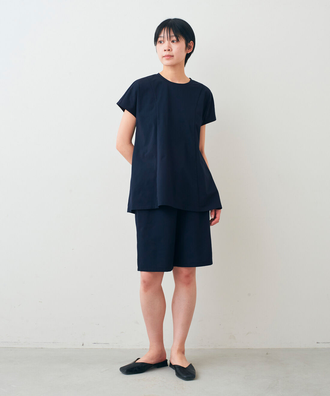 IEDIT|IEDIT[イディット]　24hずっと着ていたい 吸汗速乾・UVカット SO！ MESHハーフパンツ〈ダークネイビー〉【まとめ買いキャンペーン】|モデル身長：163cm　着用サイズ：M
