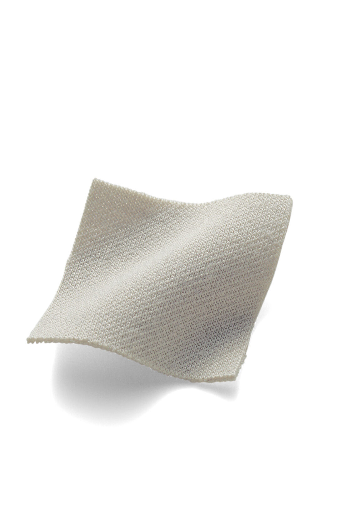 IEDIT|IEDIT[イディット]　ほどよいハリ感で きれいめカットソー素材の着映えセットアップ〈カーキベージュ〉|再生繊維、ECO BLUE（R）を使ったダンボールカットソーはほどよい張り感が涼やかな着心地。