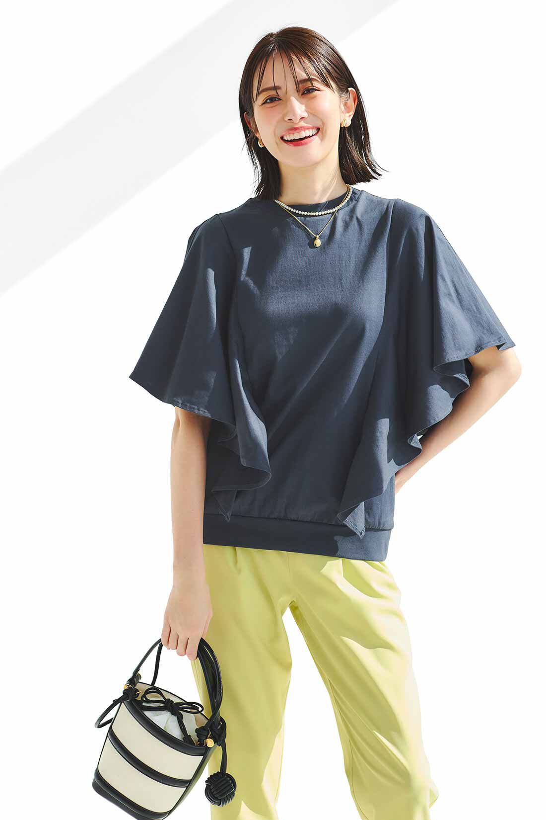 IEDIT|接触冷感 吸汗速乾 抗菌防臭 Ohcool（R）Ⅱplus 素材 フリルトップス の会と接触冷感 吸汗速乾 UVカット スーさら エアノビ涼やか テーパードパンツ 〈ライムイエロー〉と接触冷感 吸汗速乾 UVカット スーさら エアノビ涼やか テーパードパンツ 〈ライムイエロー〉のコーディネート