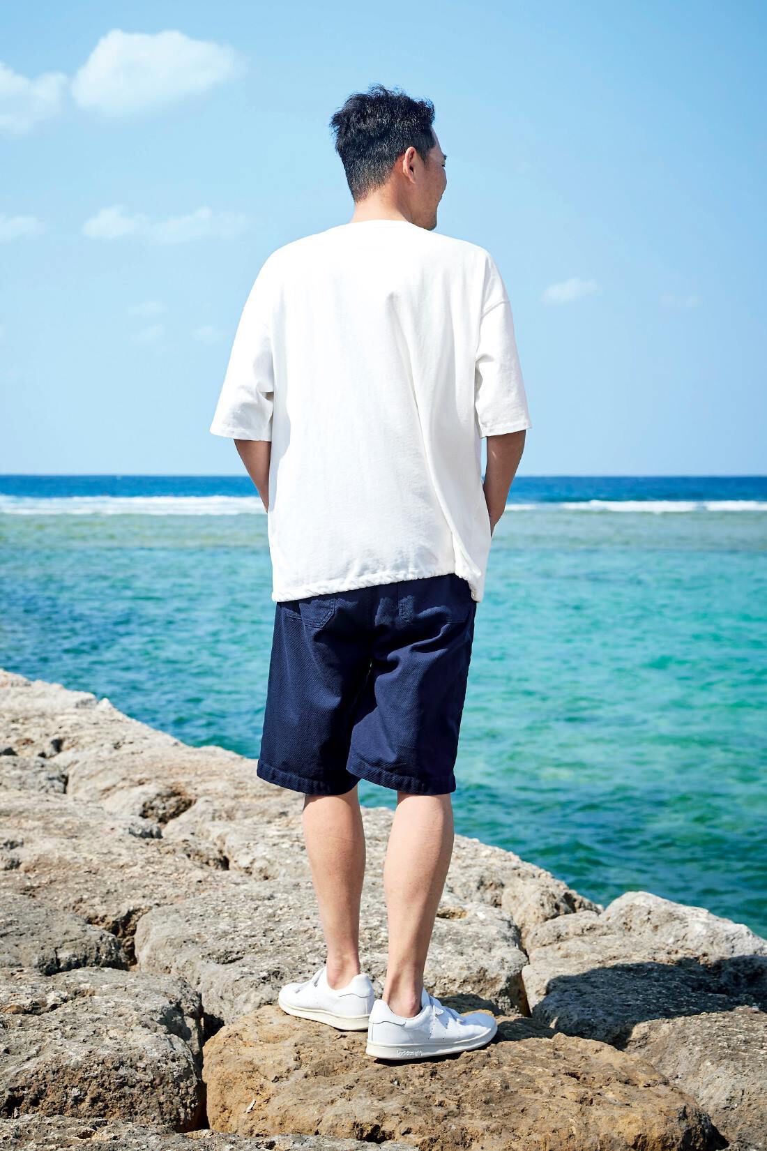 Sunny clouds［サニークラウズ］|サニークラウズ　しっかりワッペンTシャツ〈メンズ〉白　|身長184cm/トップスLサイズ/ボトムスLサイズ