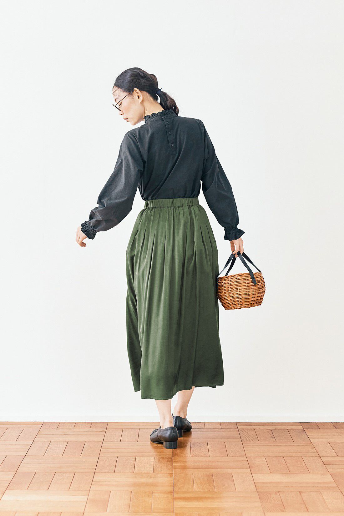 and myera|and myera そよぐスカート〈カーキ〉