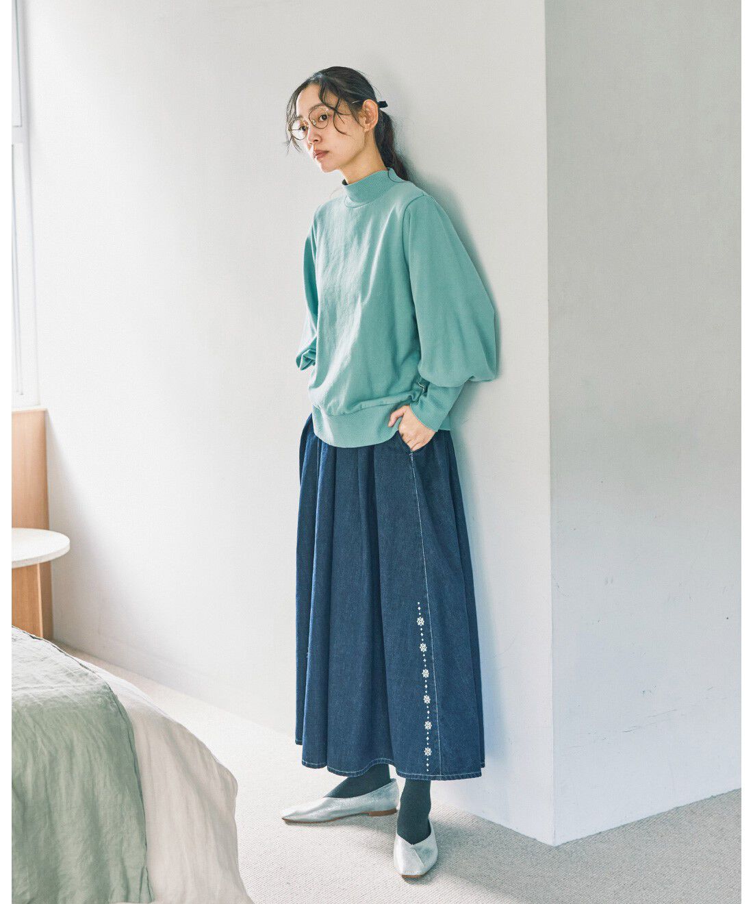 and myera［アンドマイラ］|ベーシック じゃない トレーナーのコーディネート